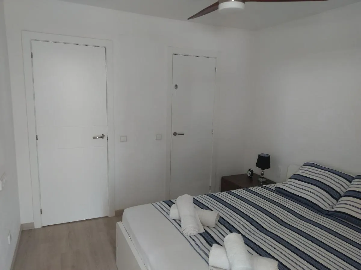 Luxury Apartment Accommodation, Next To Beach & Train Station Calella 0*,