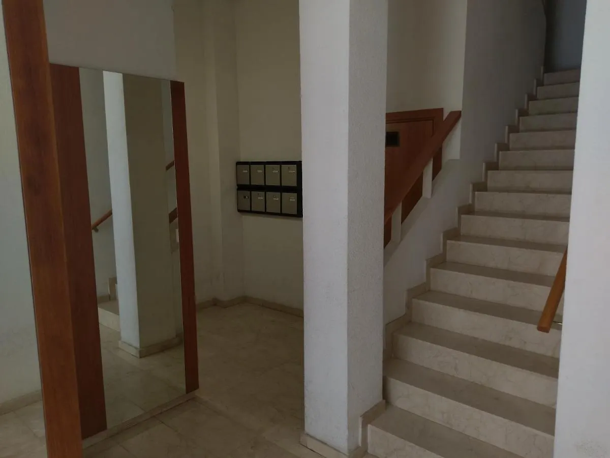 Luxury Apartment Accommodation, Next To Beach & Train Station Calella